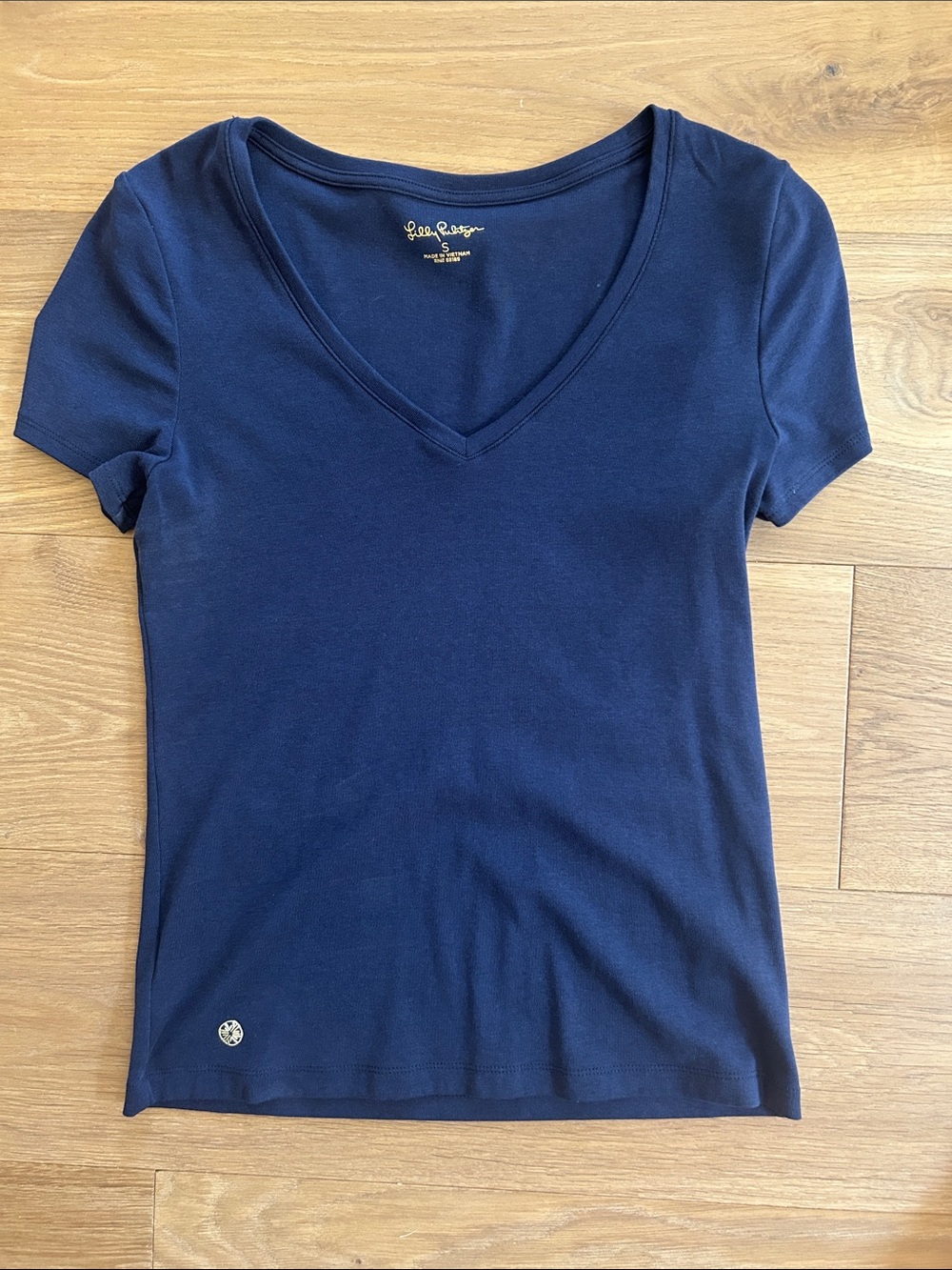 Lilly Pulitzer Navy V-Neck Short Sleeve Tee